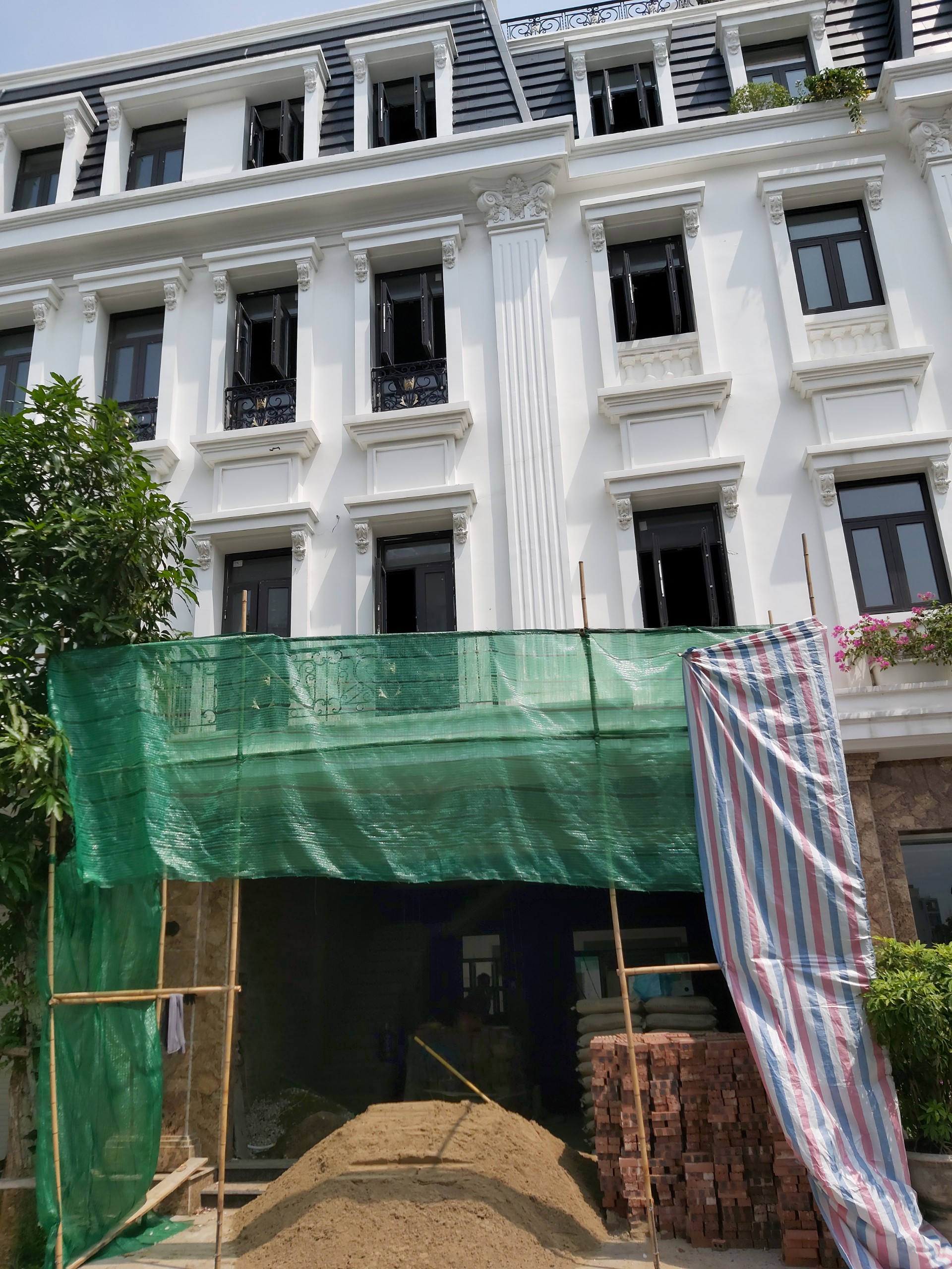 Xây dựng hố thang tại Hoàng Huy Riverside Hồng Bàng Hải Phòng
