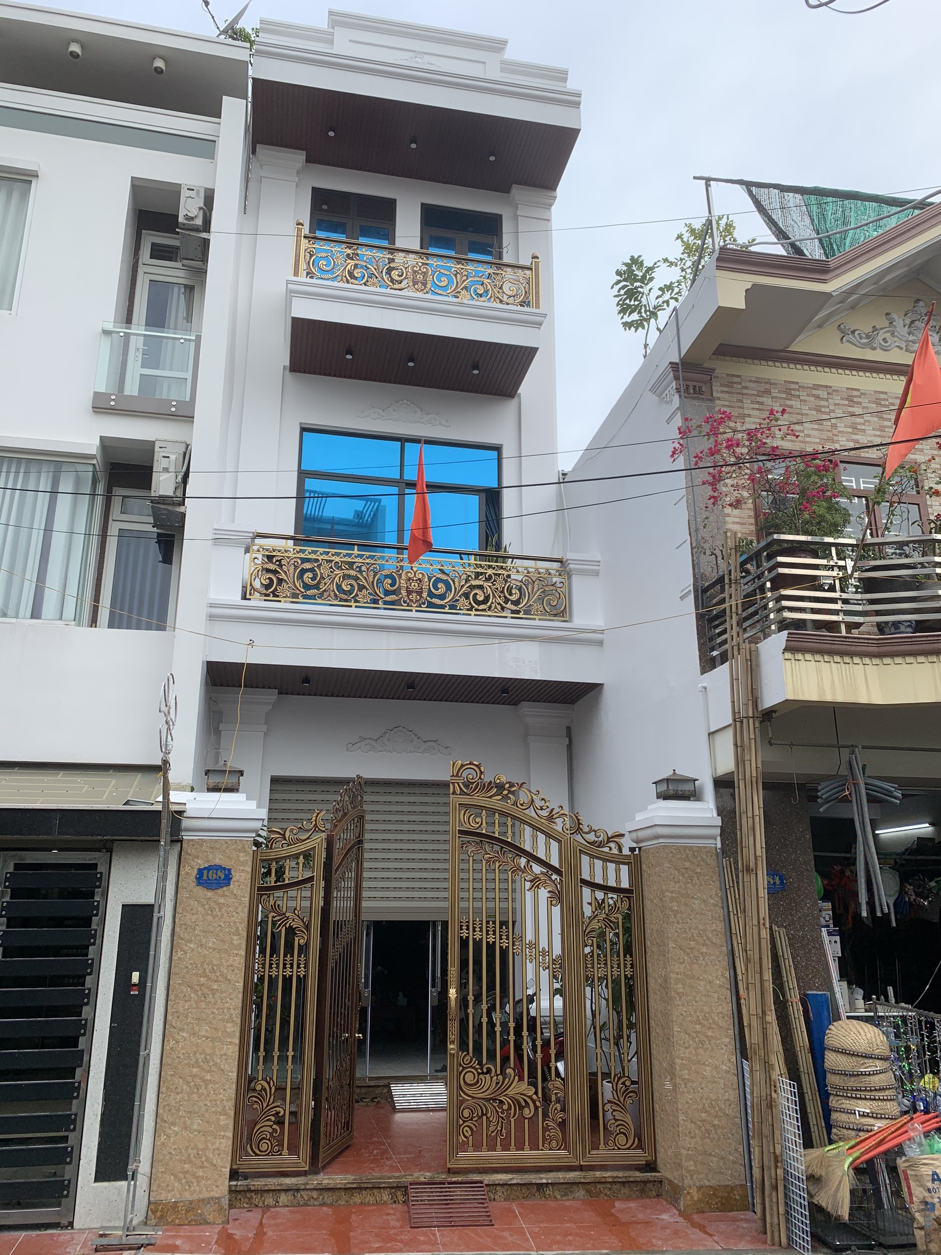 Bàn giao thang máy cho Chú Liệng ở Phủ Thượng Đoạn, Hải An, Hải Phòng