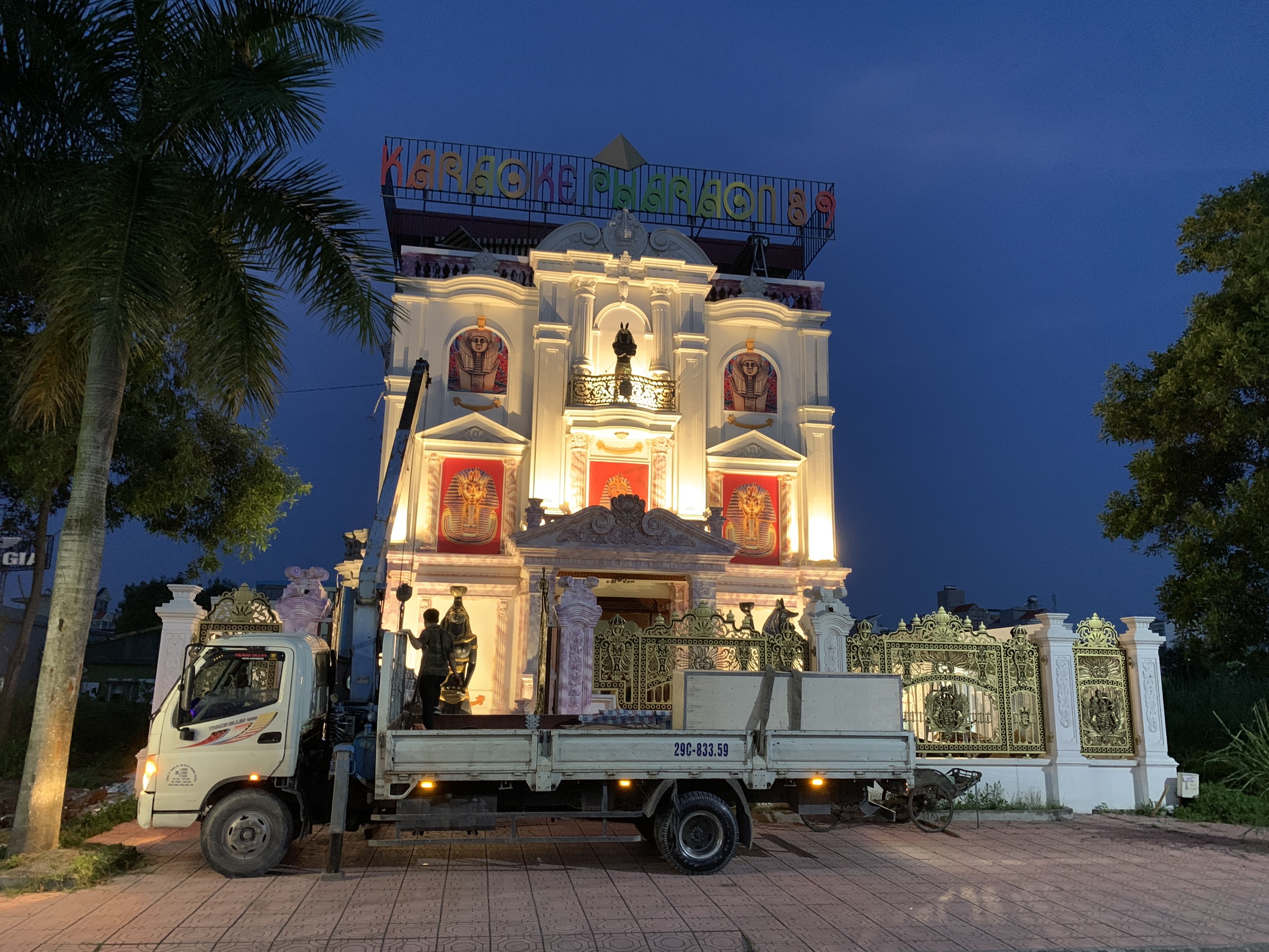 Bàn giao thang máy ctr Anh Hải - Khu Biệt Thự Vila Huy Hoàng - Hạ Long Quảng Ninh